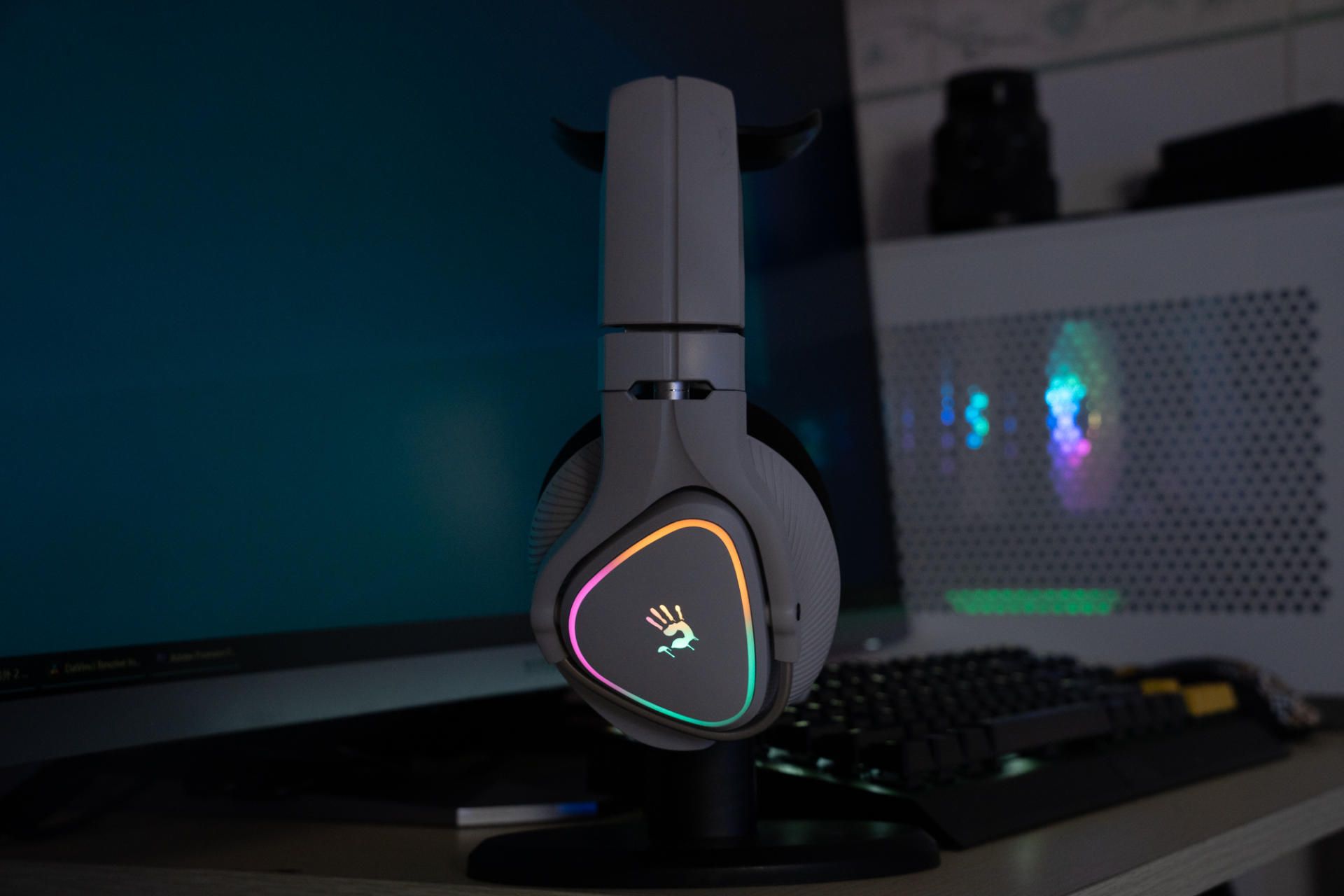 双飞燕游戏外设耳机g220,双飞燕头戴式耳机