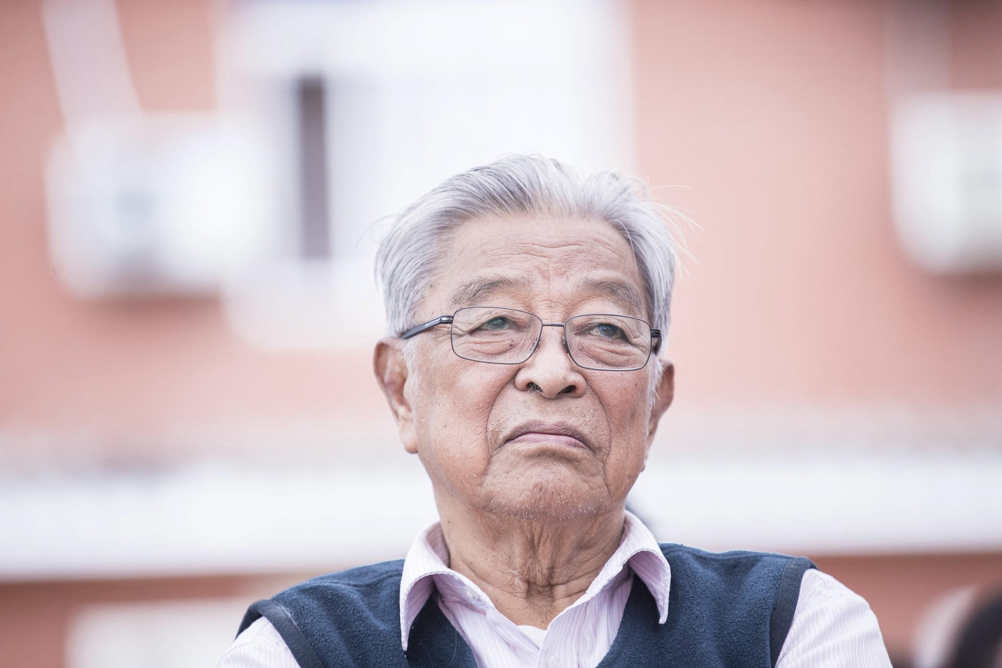 烟草大王褚时健是怎么入狱,烟王褚时健去世了吗