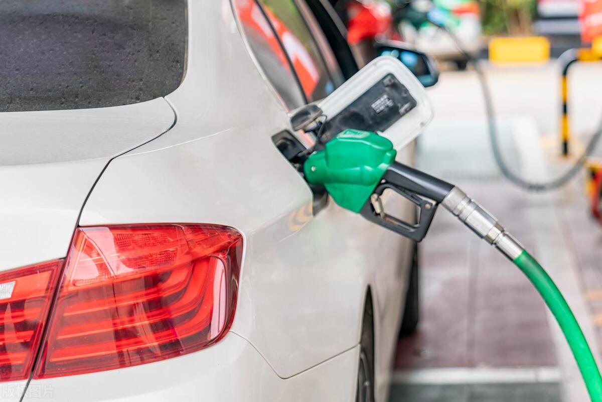 95的车误加了92的汽油怎么办？老司机告诉你正确做法