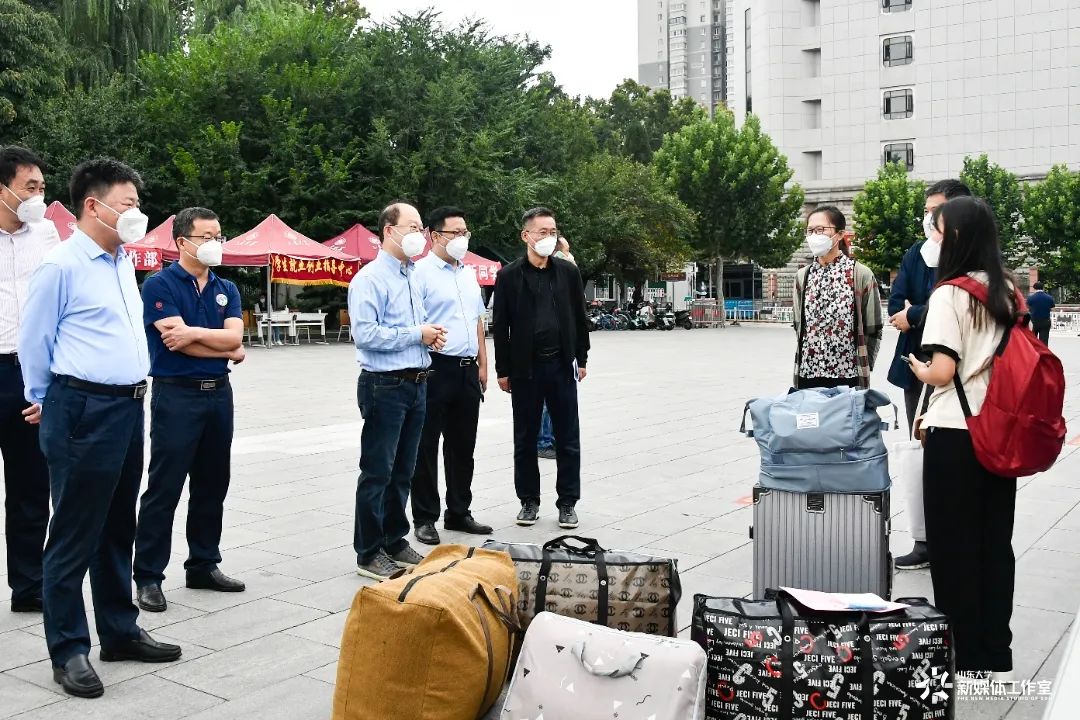 山海有相逢风雨有归期,山海有相逢相见有归期