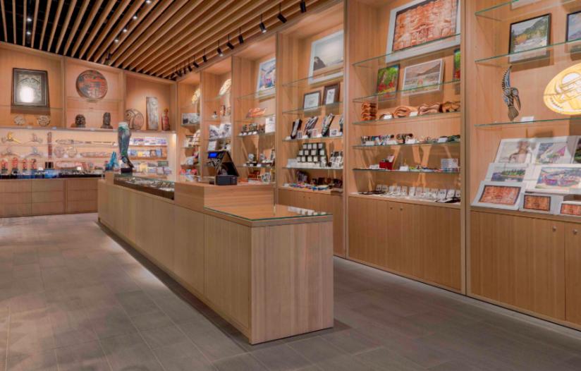 暑假哪里适合旅游买纪念品,去武汉回来带什么纪念品