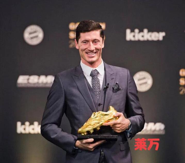 九五至尊莱万替补,九五至尊莱万原视频