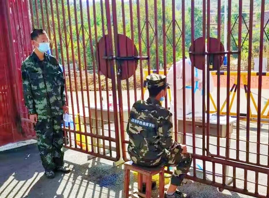 口罩“罩”不住欢声笑语——远博特色学校：远离疫魔，博来安康