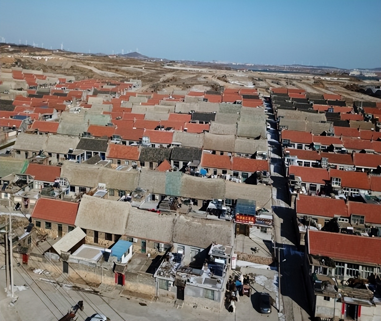 胶东海草房简介,胶东原始的海草房