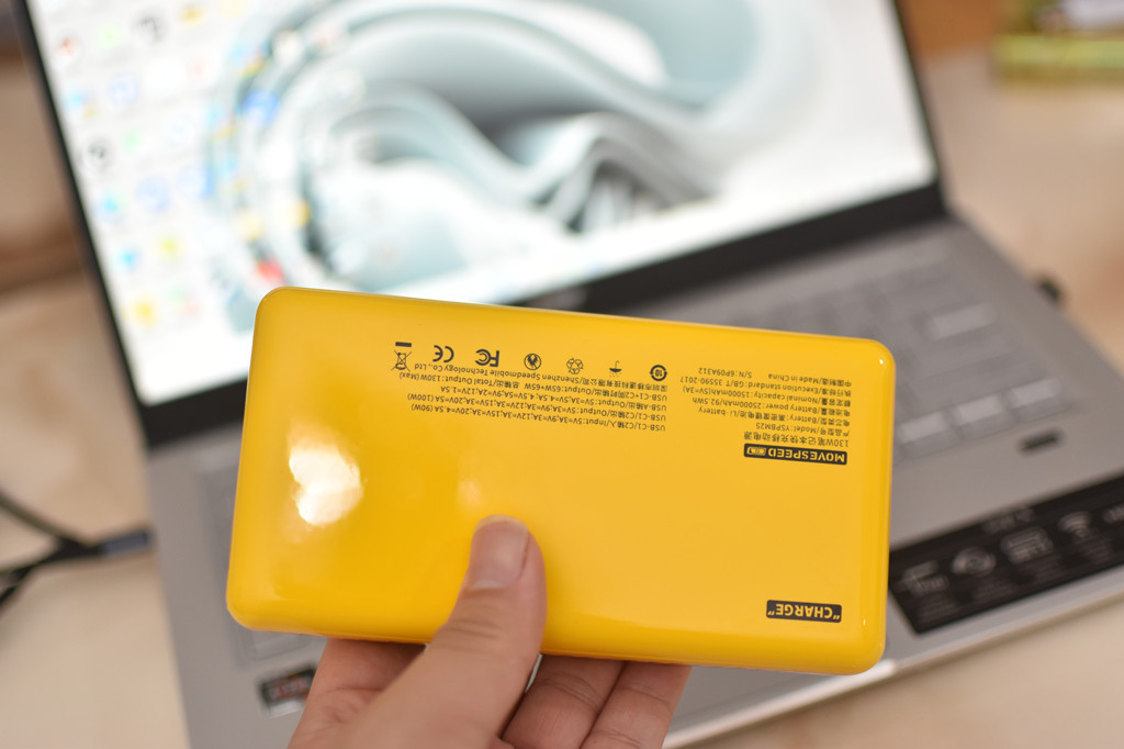 支持100w快充的笔记本电脑充电宝,给笔记本电脑充电的充电宝推荐