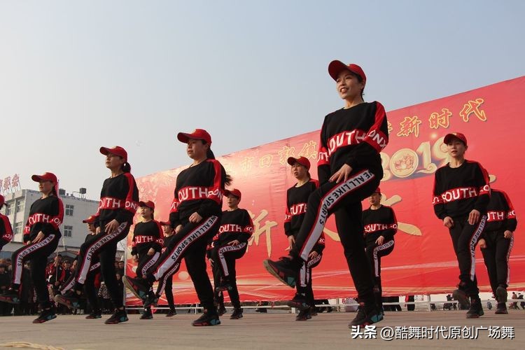 风靡一时的水兵舞、鬼步舞逐渐衰落，形式大于内容终究走不远