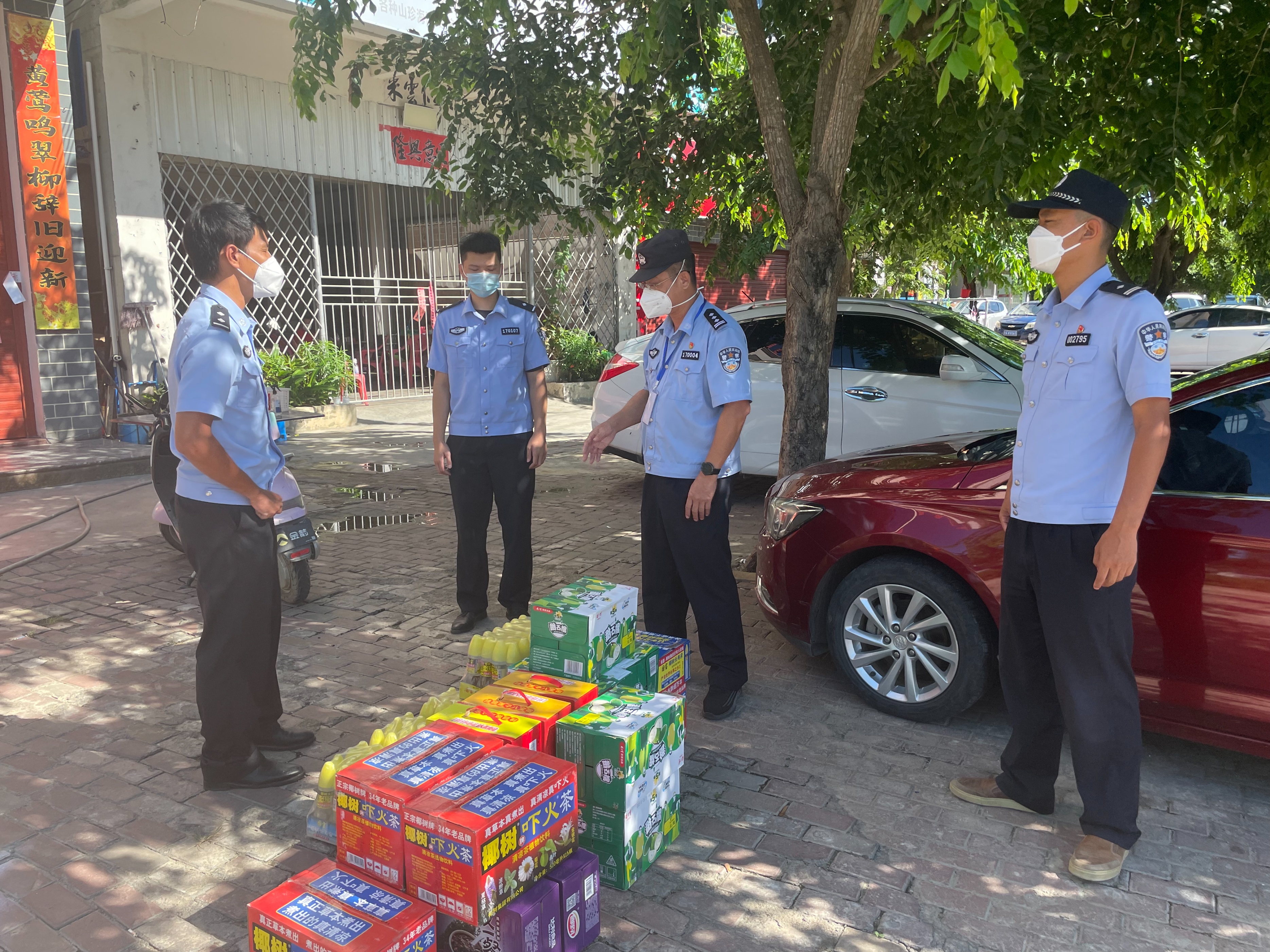 提升为民情怀不断提高群众幸福感,提升履职能力为群众排忧解难