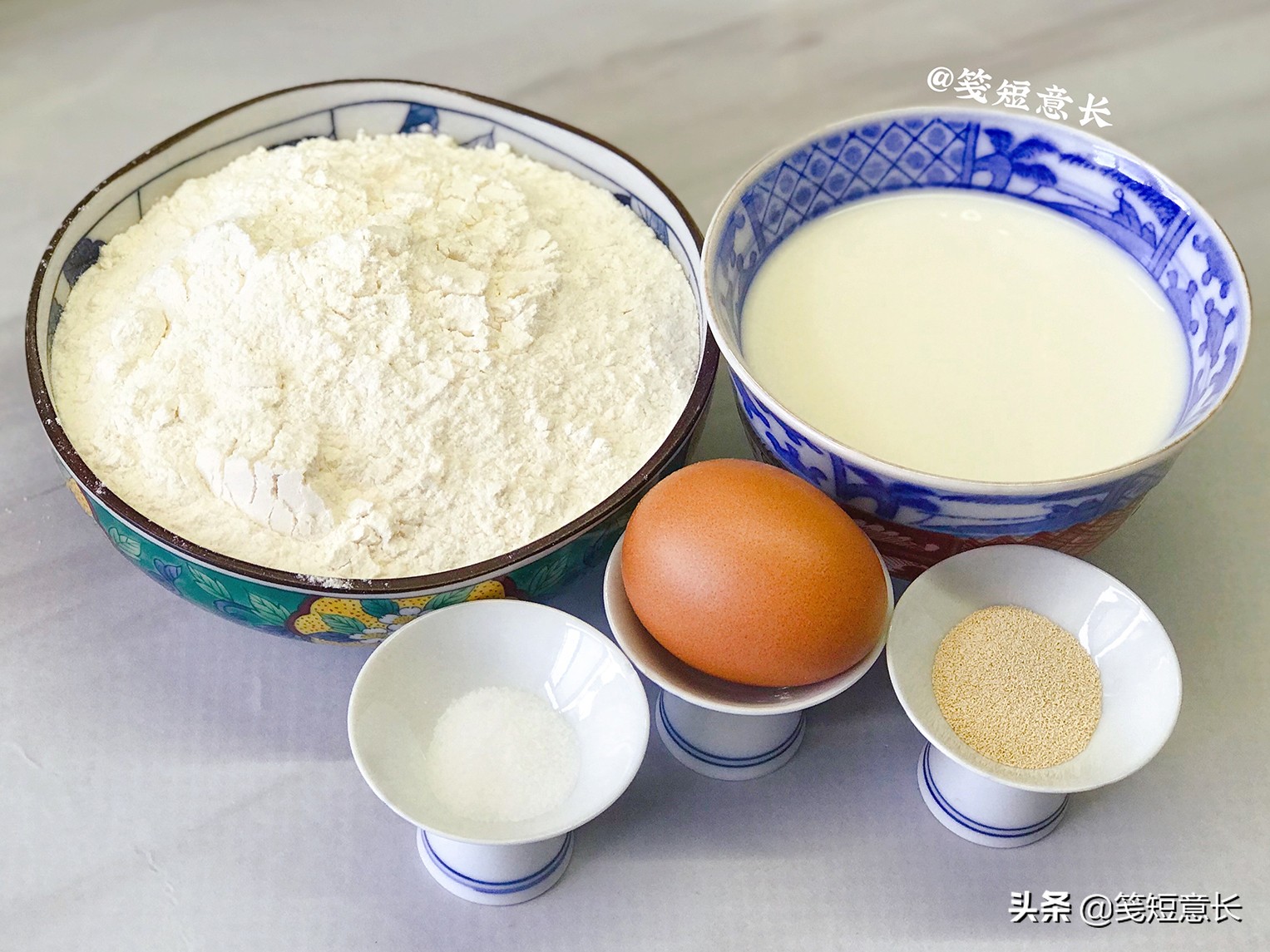 如何晚上做油条才能蓬松好吃,自制油条家常做法蓬松酥软