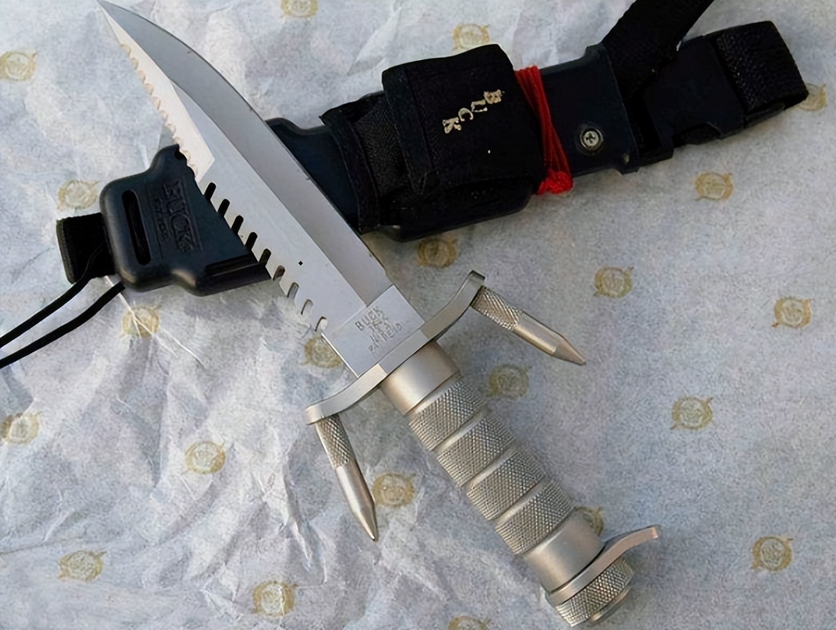 美军特种部队野外求生刀,美国海豹突击队专用刀