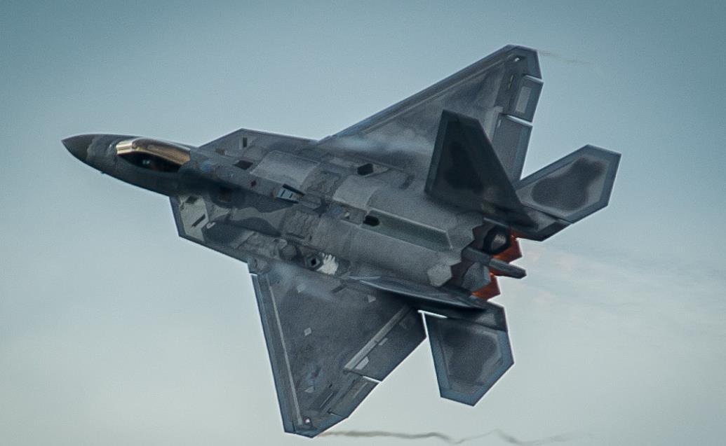 美媒公布全球十大战机,f35战斗机和歼20对比推力