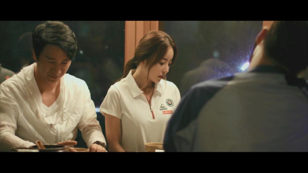 大部分的婚外情无非是寂寞的相遇,婚外的情最好的做法是放下