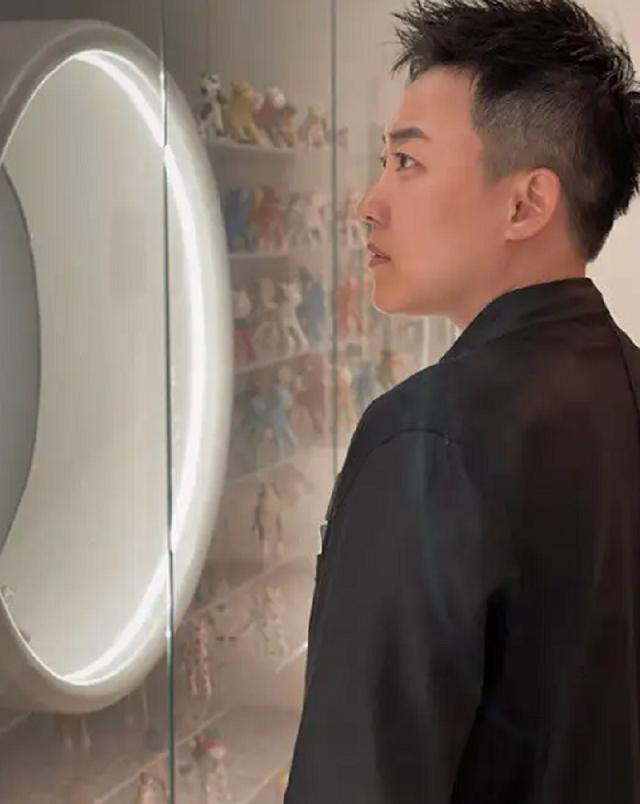 4年前，那个花50万买精子生五国混血的吉林妈妈，如今生活怎样了