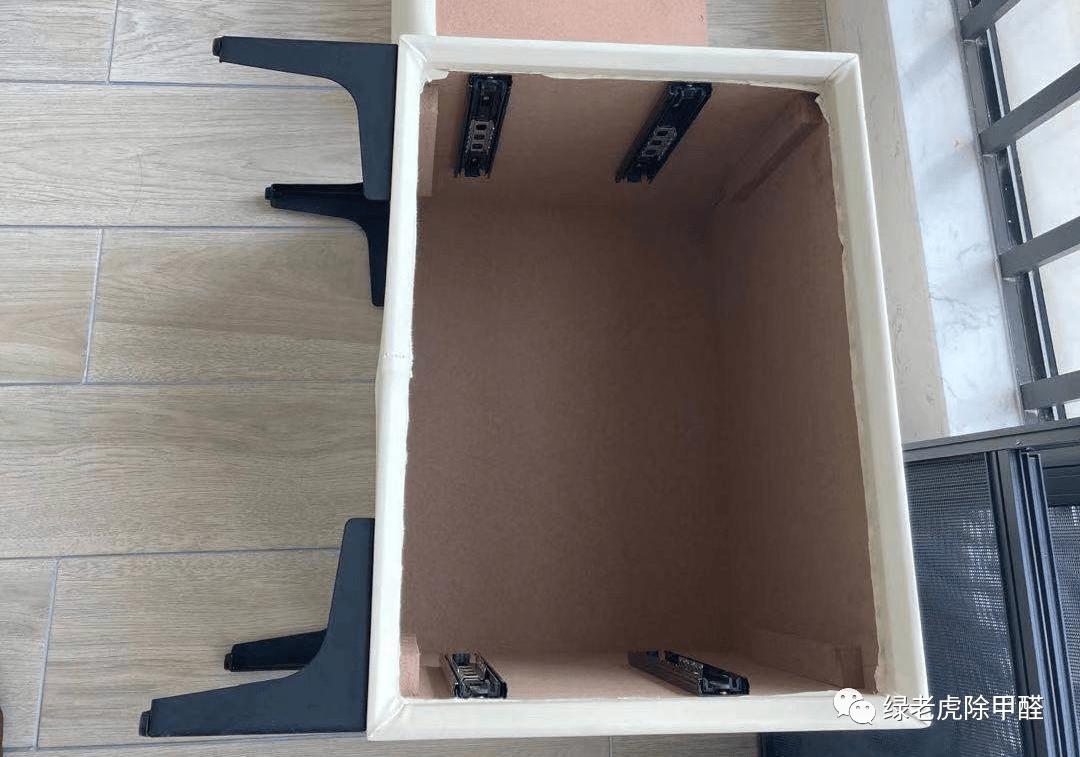 有毒的床头柜,恐怖的床头柜