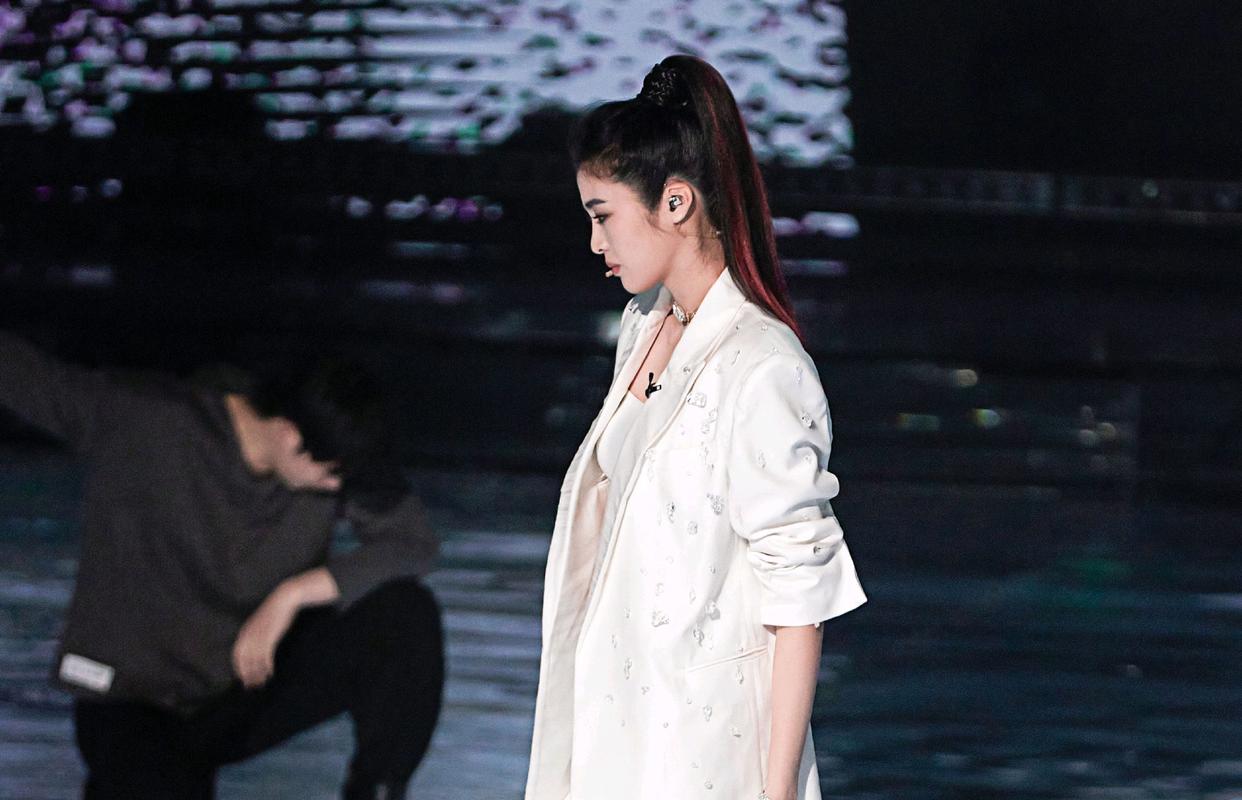 《浪姐4》已淘汰九人，陈冰和汪小敏太可惜，她俩最终败给了资本