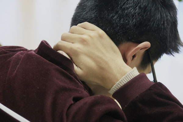 颈椎腰椎多处突出是什么原因,颈椎突出腰椎突出怎么治疗