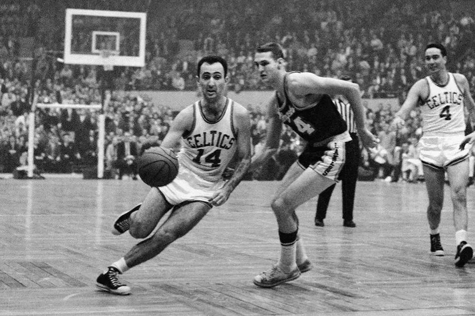 哪位球星夺冠最多现役仅库里上榜,库里杜兰特哪一次同时拿了月最佳