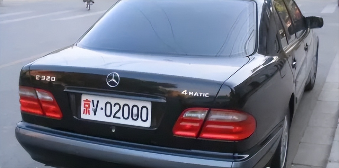 碰到这几种车牌不能碰,国内最不受待见的4种车牌