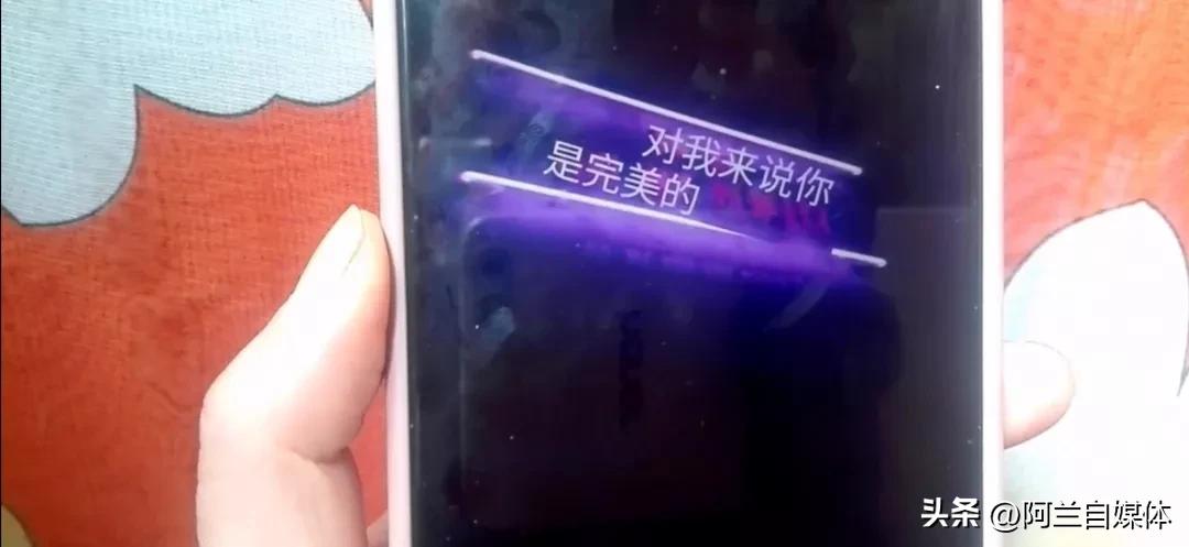 打开微信扫一扫闪屏,扫一扫隐藏的10个功能