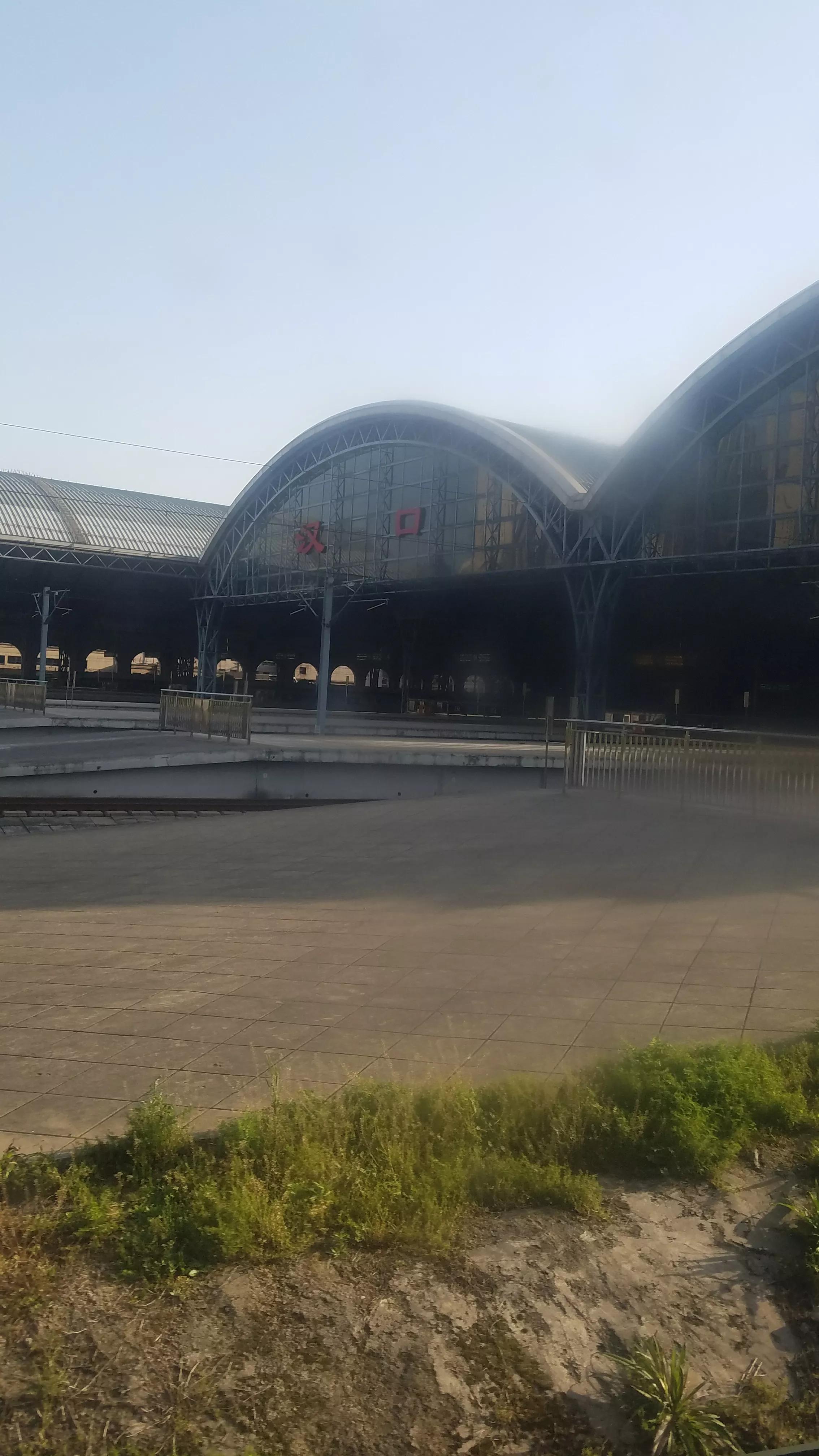 武昌火车站到汉口火车站多远,武昌火车站到汉口火车站的公交