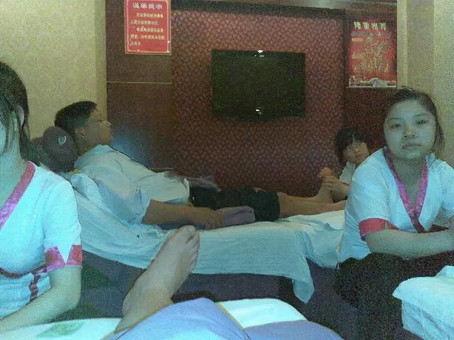 流水线干活休息十分钟,流水线干到手软