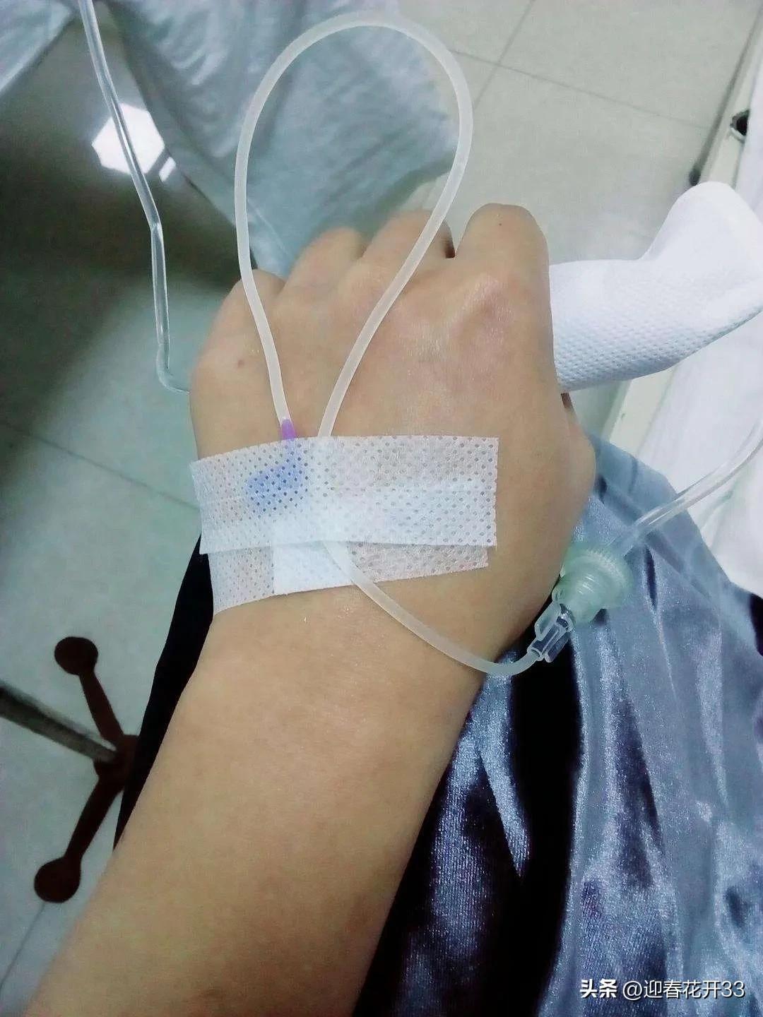 瘦弱老公去当搬运工，只为给我买生日礼物。手表里的玫瑰只有我懂