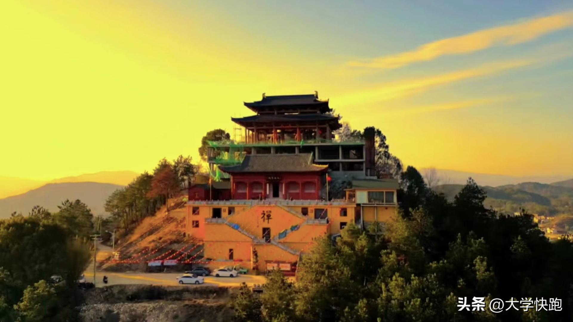 在一个四五线小县城月入五万,在小县城月入6000什么水平