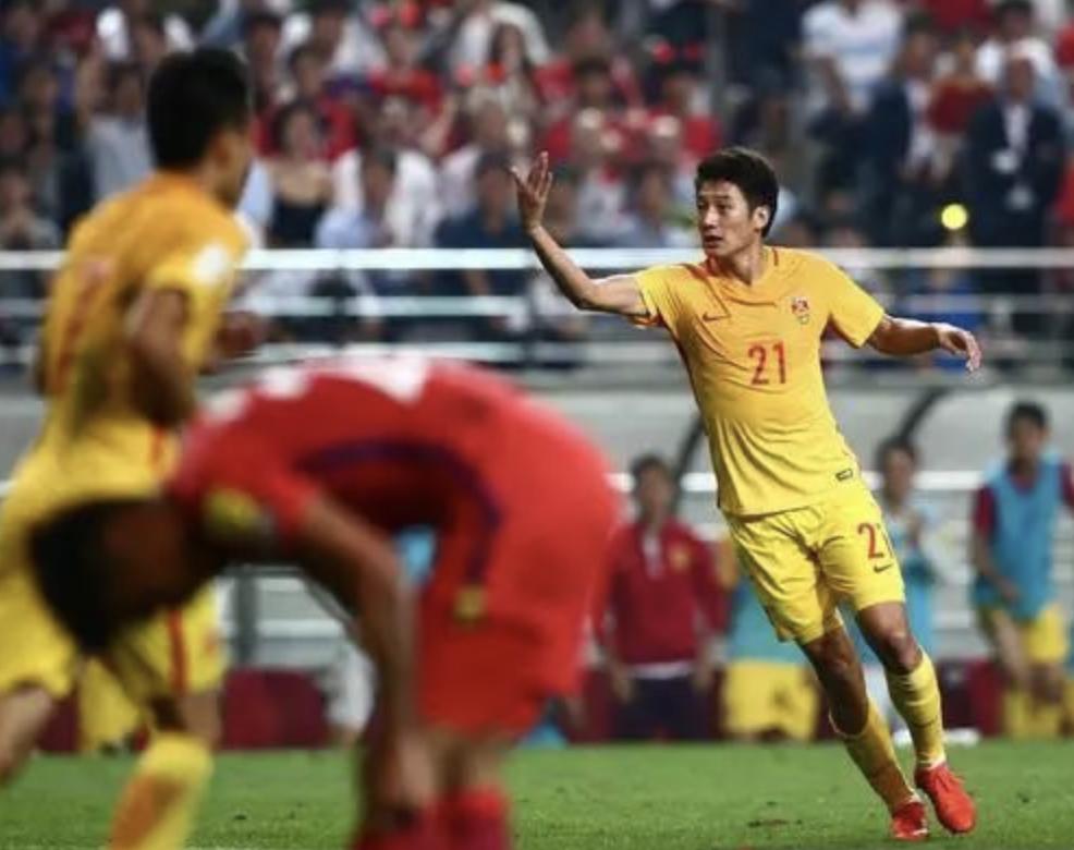 视足球为生命,热爱足球的人,才能带中国男足走出耻辱历史!