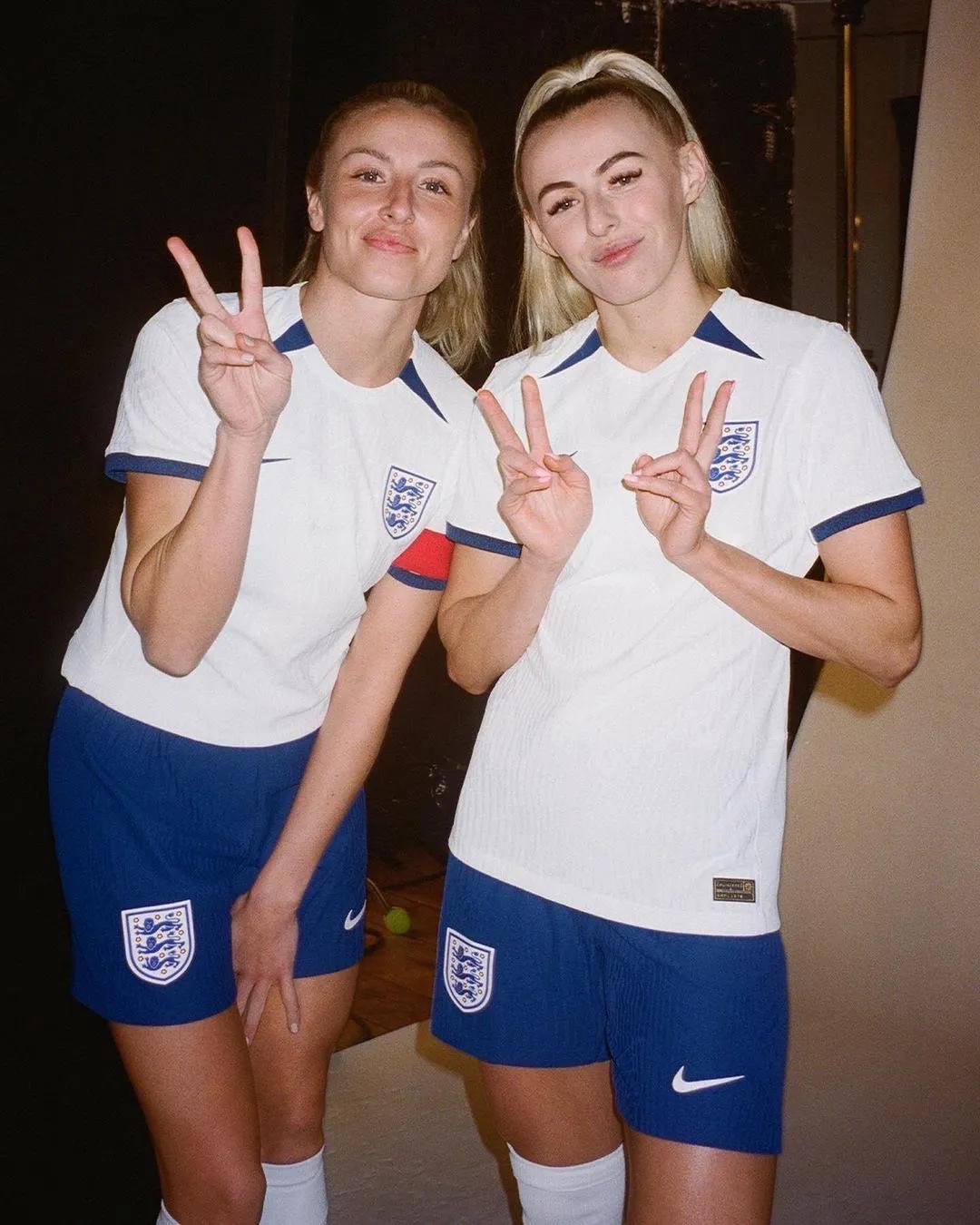 女足世界杯中国vs韩国激动时刻,中国女足3-2逆转韩国感动瞬间