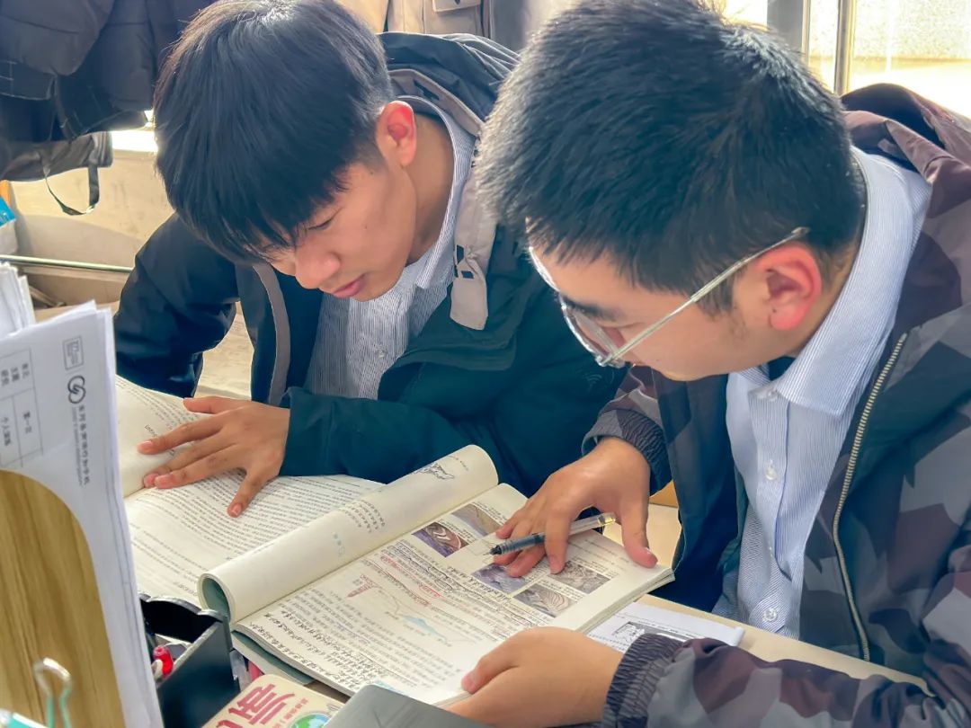 南湖行知丨【战“疫”线下篇】封校不封爱,温暖一直在