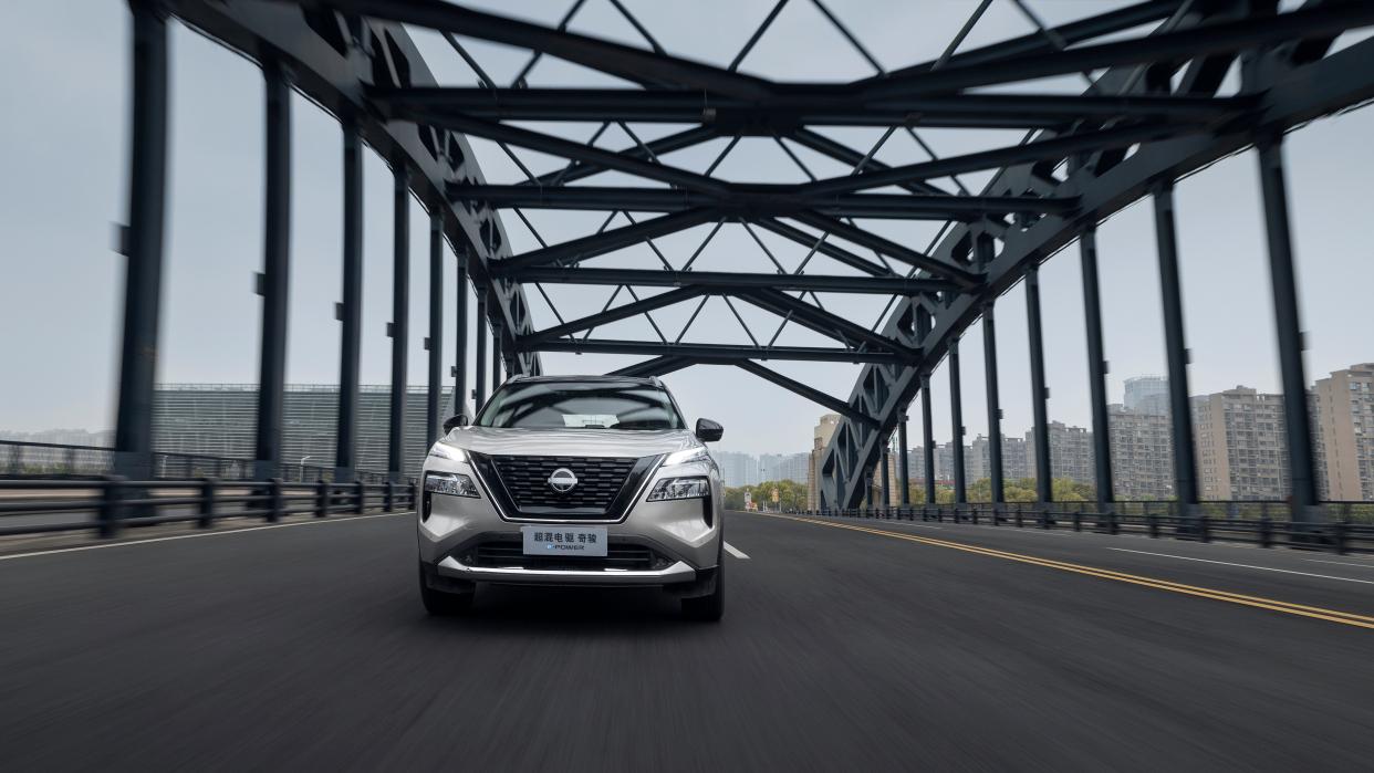 奇骏和crv哪个更值得购买呢,丰田rav4和本田crv和奇骏选哪款好