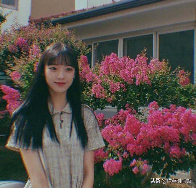 八字刘海怎么打理才不会显头秃,12岁圆脸头秃长发适合剪什么刘海