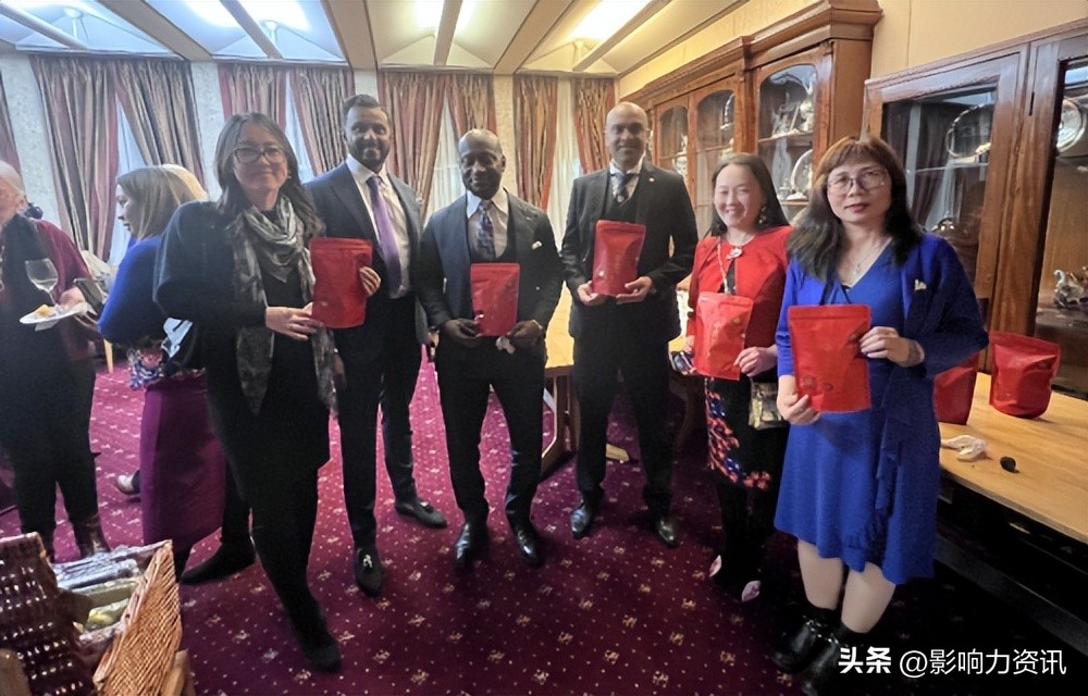 妇女节巾帼英雄展风采,巾帼风采三八节活动