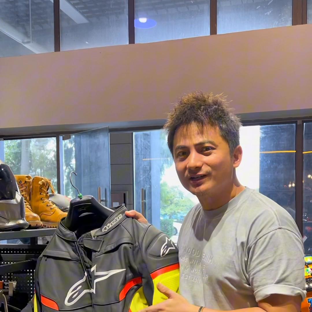 一个月的时间没开播,今天给大家带来了很多福利,大家千万...