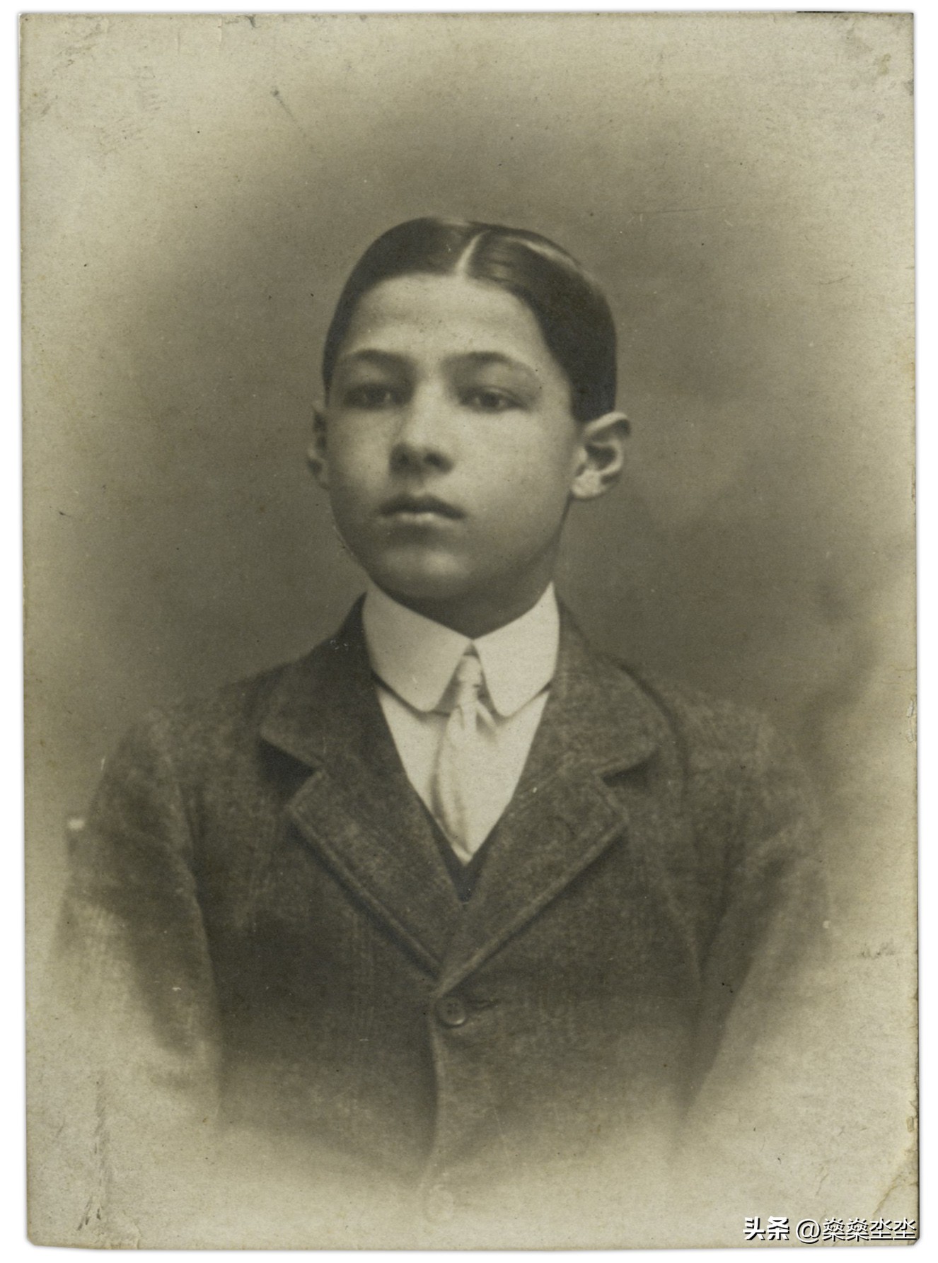 女人爱的不是我，我只是女人们用来描绘她们梦想的画布