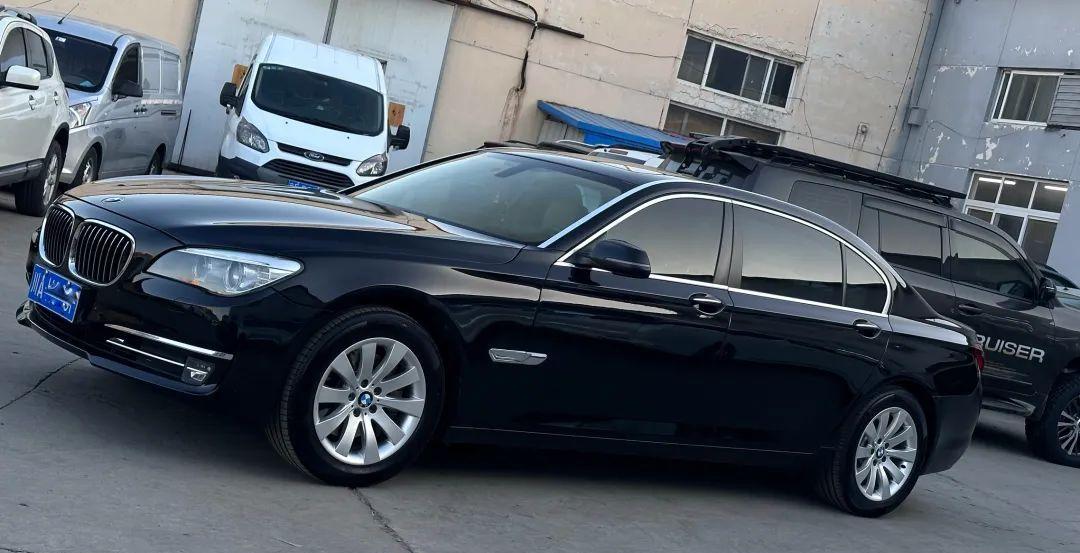 老款宝马730改新款全过程,12年40万公里宝马730翻新
