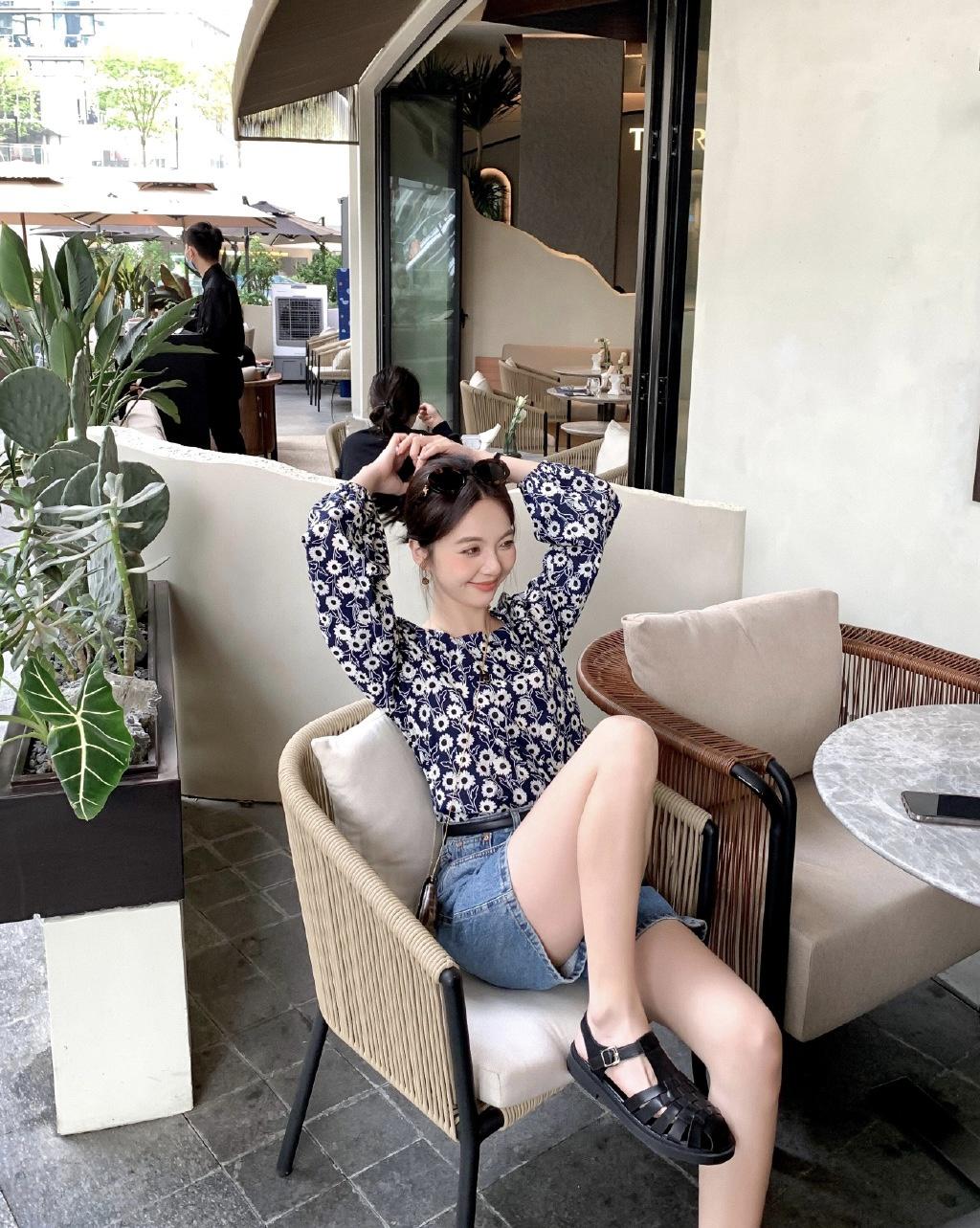 今年夏季最流行的凉鞋单鞋,今年最流行凉鞋老爹鞋