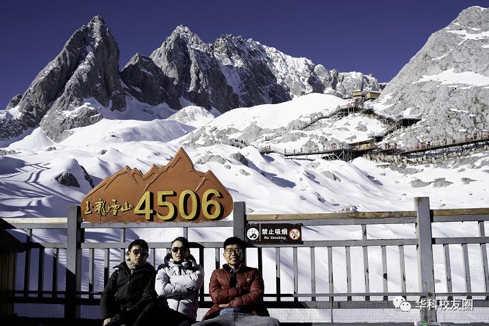 10年前他从名校休学创业获投1000万，最惨时全亏光，公司只剩5人