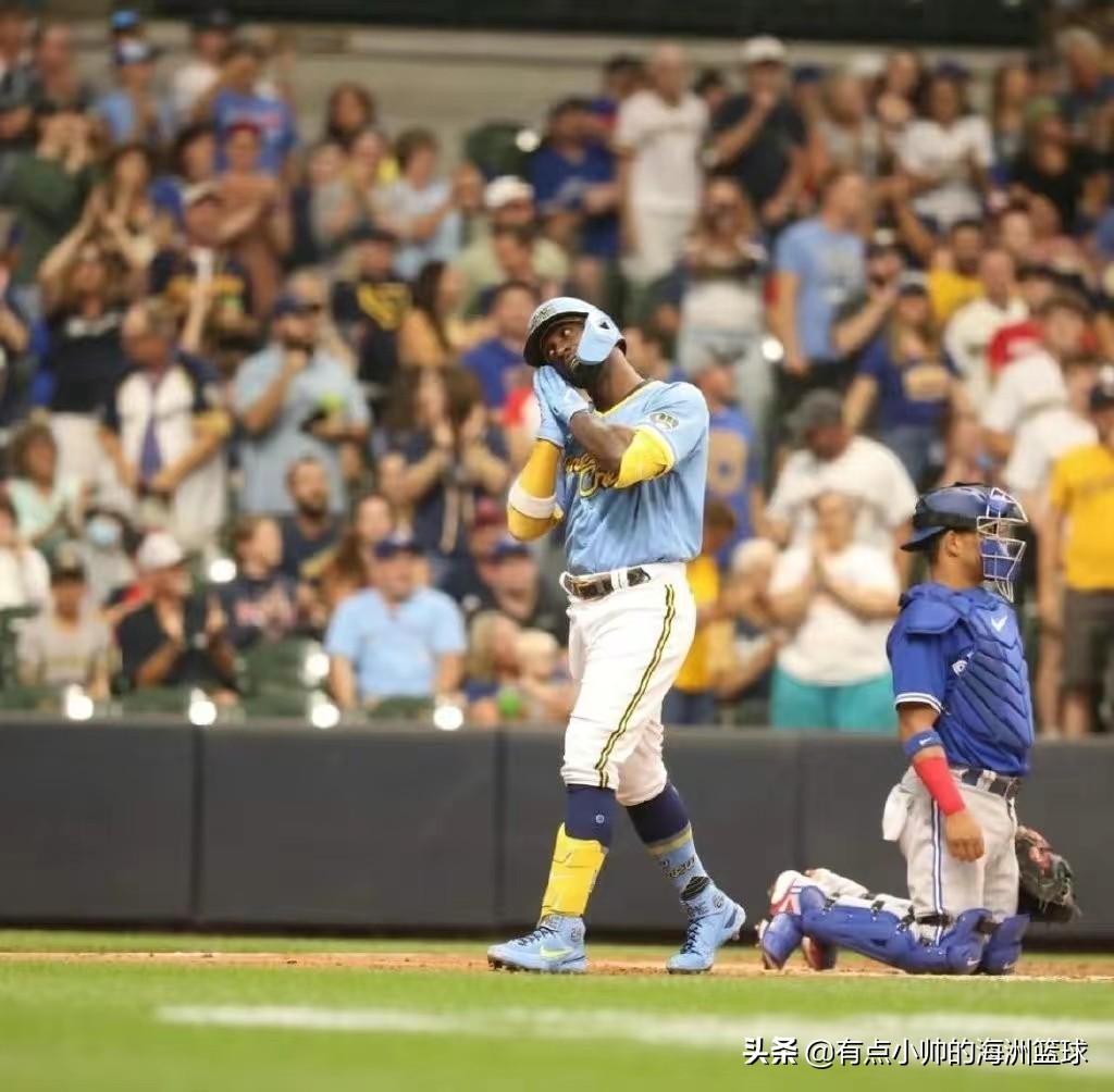 库里巨星影响力有多广？亚洲杯澳大利亚锁定胜局做出“晚安”手势