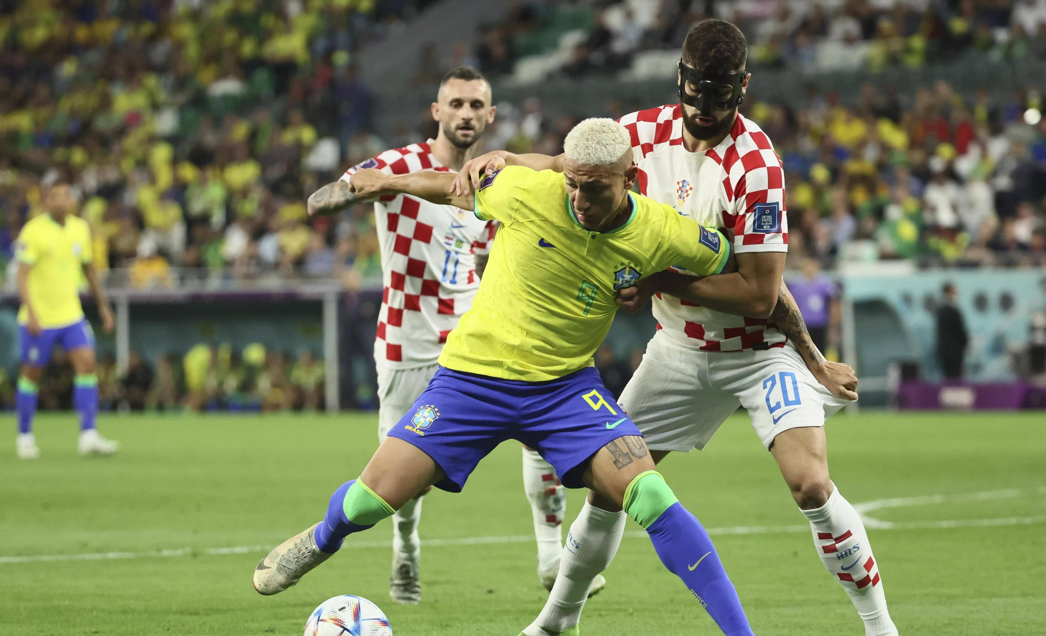 拜仁全力补强阵容,拜仁最新官方阵容补强方案