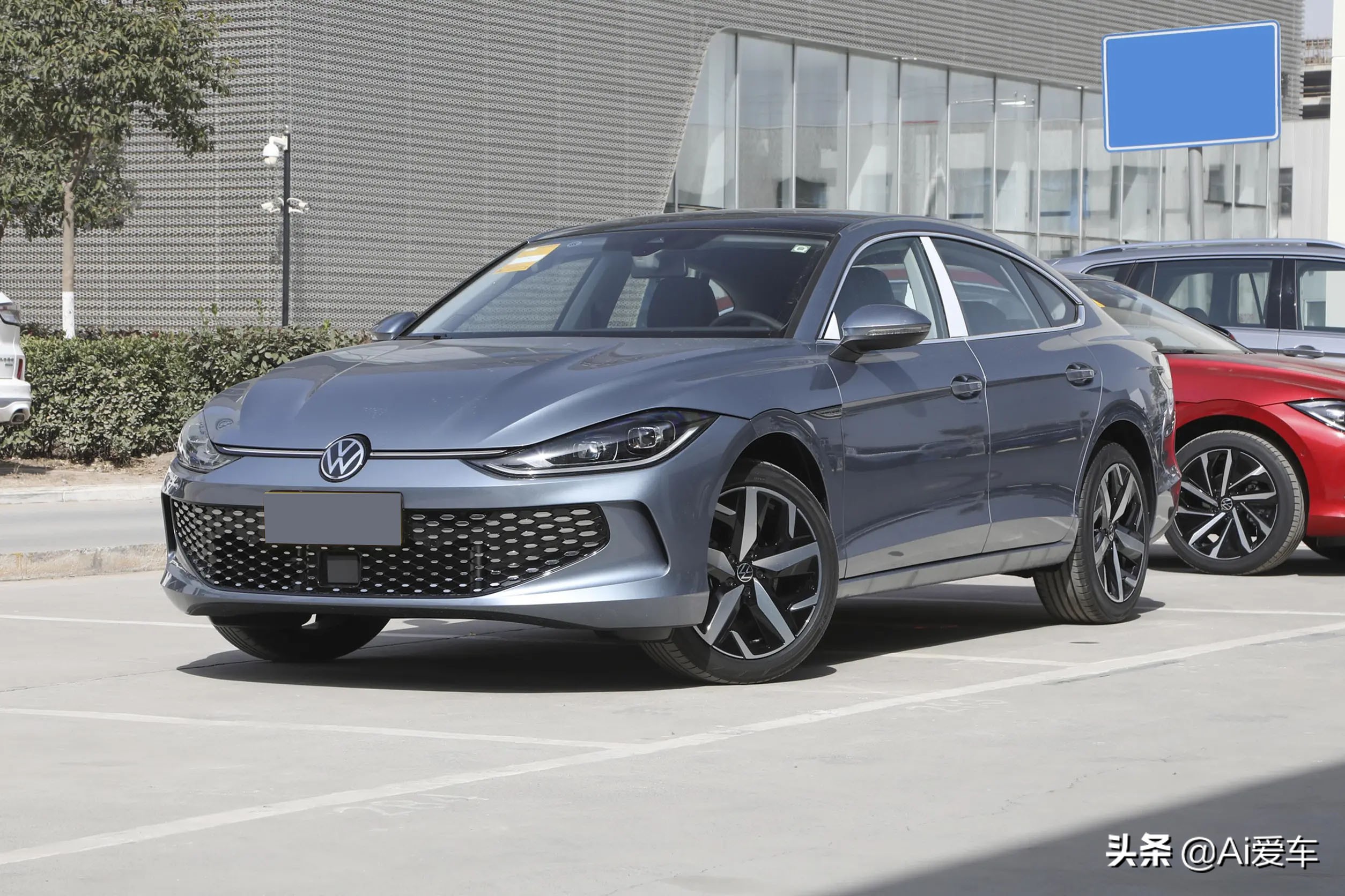 大众凌渡轿跑2022新款落地价,a级最美轿车大众凌渡