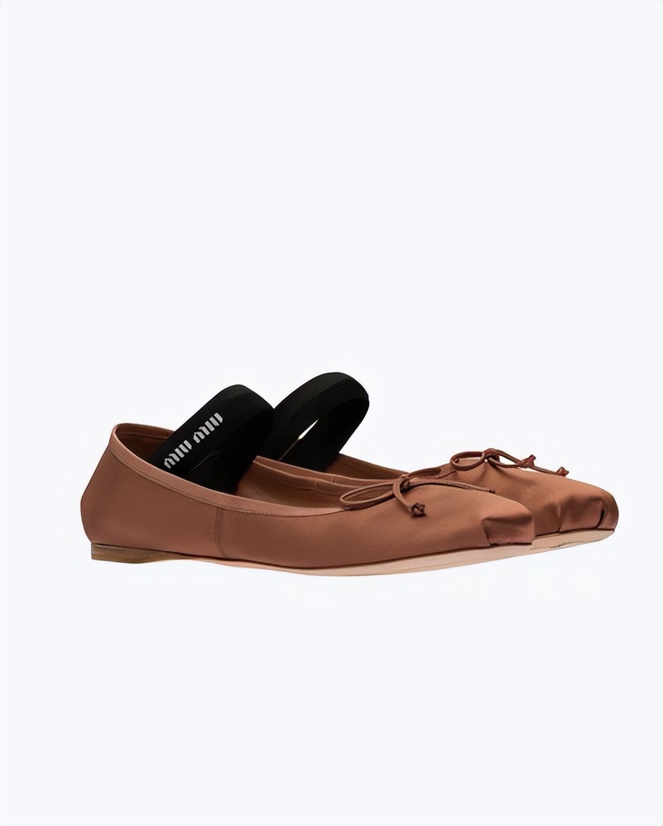 blackpink跳舞jennie穿红丝绒,blackpink演唱会jennie鞋