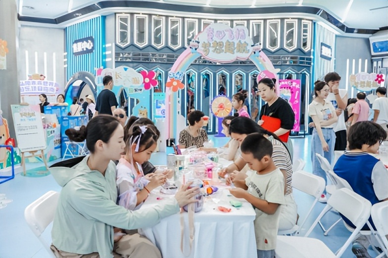 新学期新起点，蒙牛未来星陪伴你“童心飞扬梦想起航”