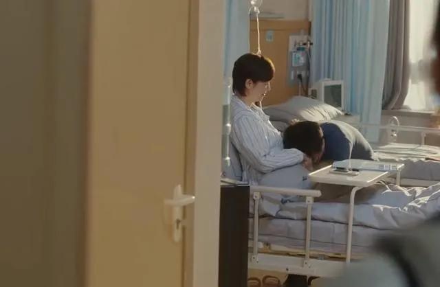 妈妈查出来癌症晚期我该怎么办,90岁母亲癌症晚期还有必要治疗吗