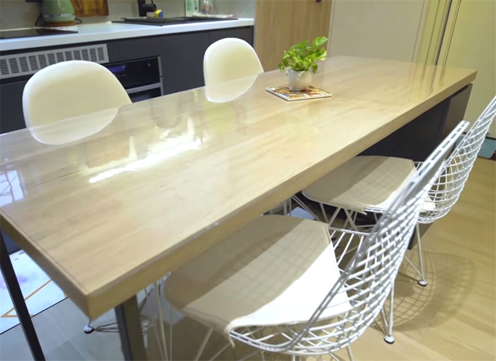 香港一家三口小户型,香港一家人蜗居小户型