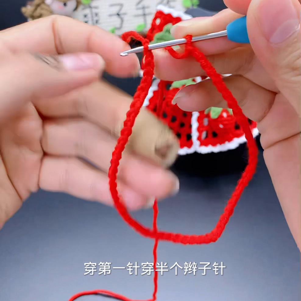 草莓发圈钩织教程新手,草莓发圈钩织教程图解