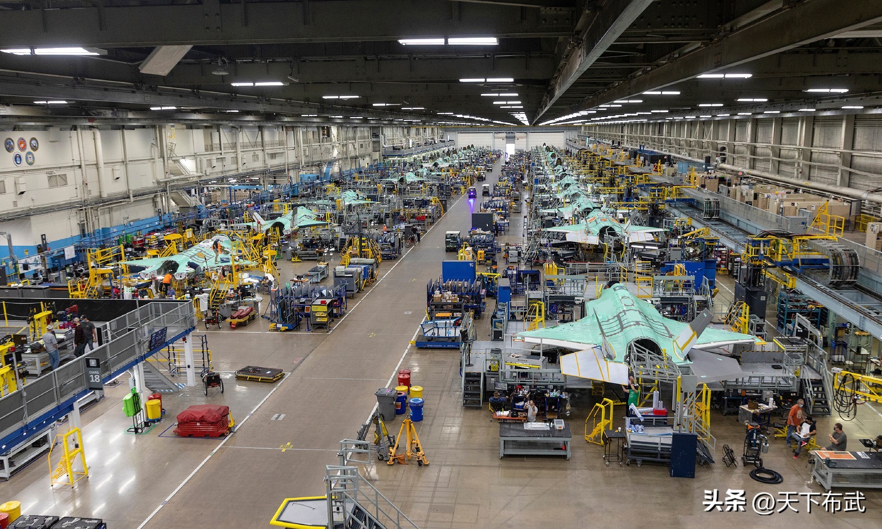 歼35最新改进版,目前歼35已经生产多少架了