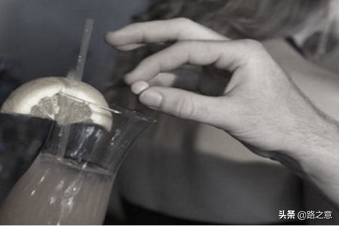 少女为何效仿“女侠”,实施“惩*狼色**”计划?00年“复仇”案始末