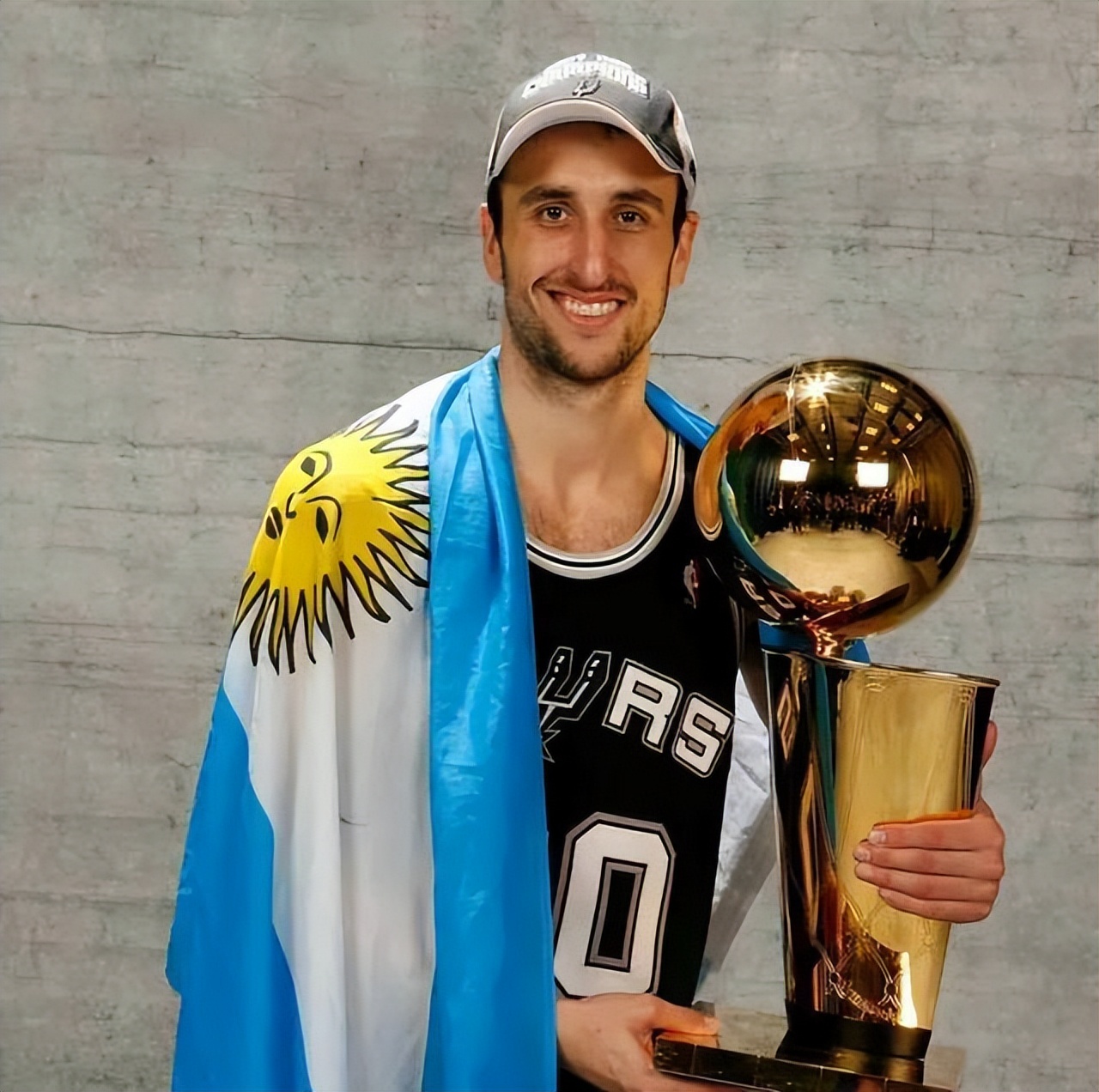 妖刀吉诺比利不可思议的进球,妖刀马努吉诺比利到底有多妖