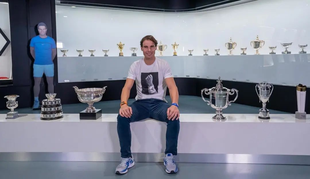 德约赢得总冠军,德约家的奖杯