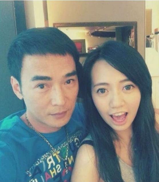 焦恩俊的女儿焦曼婷:曾不谅解爸爸和妈妈离婚,入行后与父亲和解